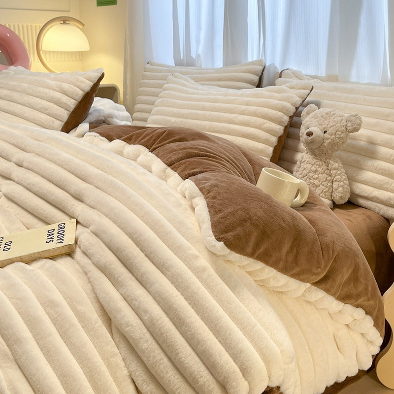 Angora Luxe – Mjölkfiberfilt i Fyra Delar