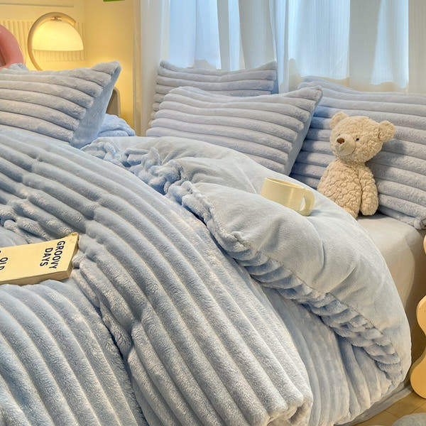 Angora Luxe – Mjölkfiberfilt i Fyra Delar